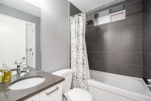 33 22Nd Avenue E, Vancouver, BC 