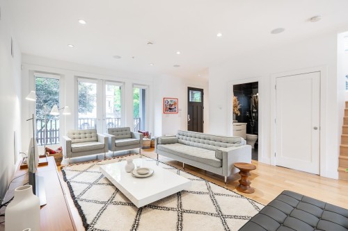 33 22Nd Avenue E, Vancouver, BC 