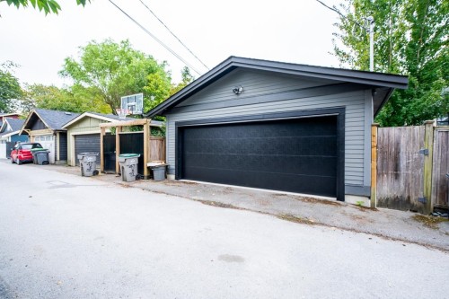 33 22Nd Avenue E, Vancouver, BC 