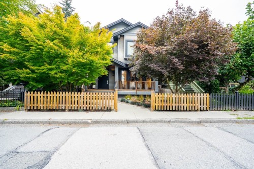 33 22Nd Avenue E, Vancouver, BC 