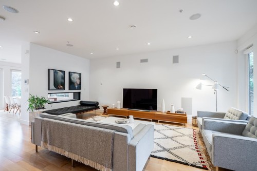 33 22Nd Avenue E, Vancouver, BC 