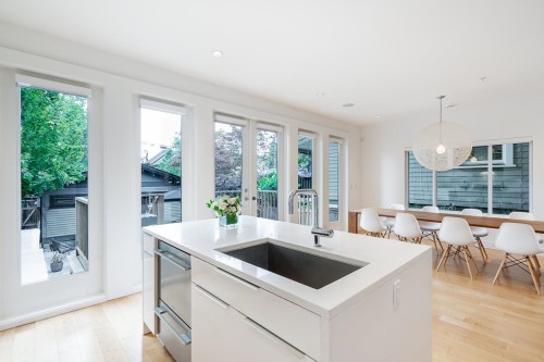 33 22Nd Avenue E, Vancouver, BC 