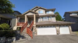 13368 233 Street  Maple Ridge, BC V4R 2W6