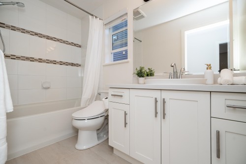 3381 Watkins Avenue, Coquitlam, BC 