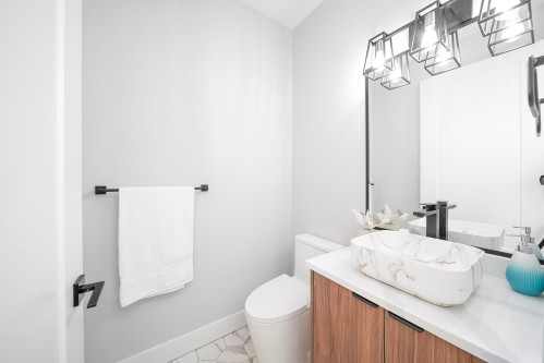 4722 Henry Street, Vancouver, BC 