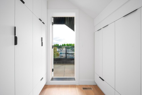 4722 Henry Street, Vancouver, BC 