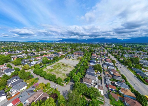 4722 Henry Street, Vancouver, BC 