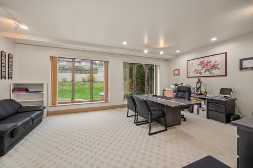 828 Beachview Drive, North Vancouver, BC 