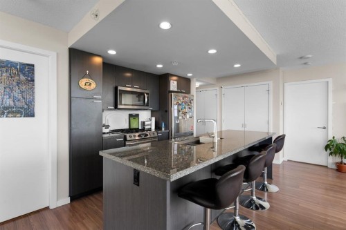 405-2200 Douglas Road, Burnaby, BC 