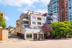 403-118 2nd Street E North Vancouver, BC V7L 1C3
