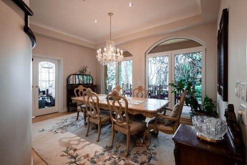 2635 Rosebery Avenue, West Vancouver, BC 