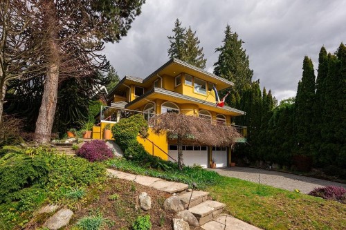 2635 Rosebery Avenue, West Vancouver, BC 