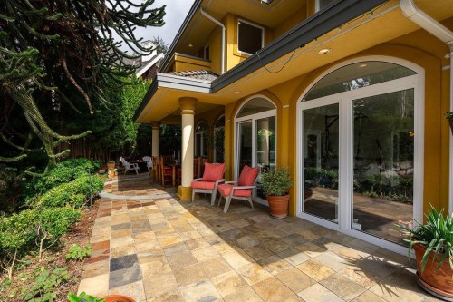 2635 Rosebery Avenue, West Vancouver, BC 