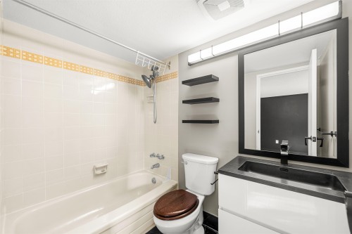 315-7471 Blundell Road, Richmond, BC 