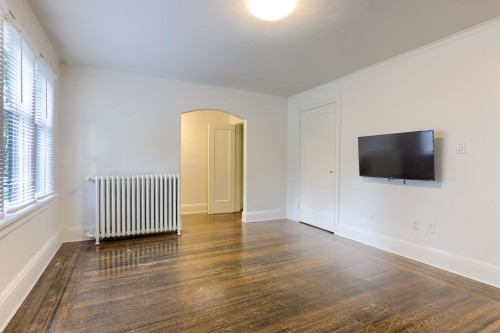 19-935 Jervis Street, Vancouver, BC 