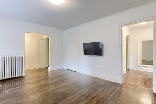 19-935 Jervis Street, Vancouver, BC 