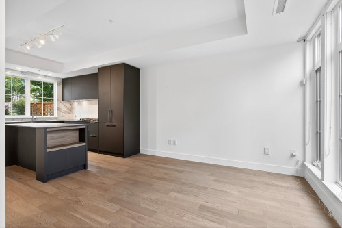 109-2070 Curling Road, North Vancouver, BC 