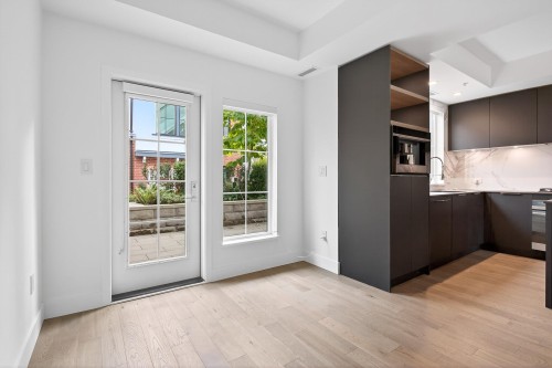 109-2070 Curling Road, North Vancouver, BC 