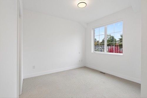 109-2070 Curling Road, North Vancouver, BC 