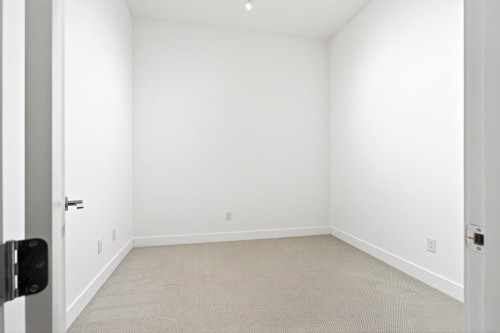 109-2070 Curling Road, North Vancouver, BC 