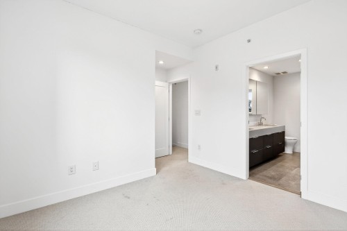 109-2070 Curling Road, North Vancouver, BC 