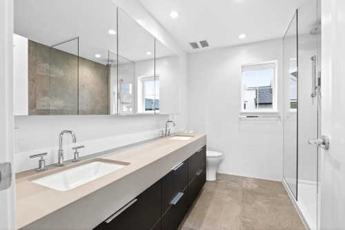 109-2070 Curling Road, North Vancouver, BC 