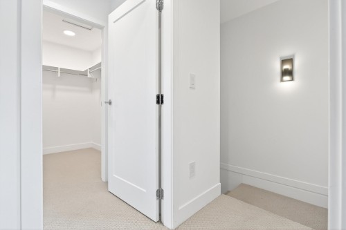 109-2070 Curling Road, North Vancouver, BC 