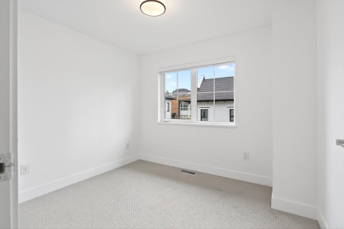 109-2070 Curling Road, North Vancouver, BC 