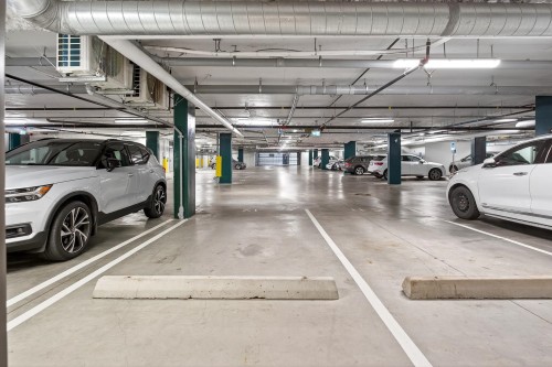 109-2070 Curling Road, North Vancouver, BC 