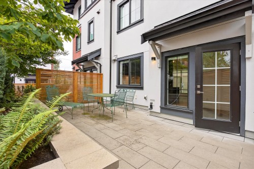 109-2070 Curling Road, North Vancouver, BC 