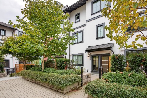 109-2070 Curling Road, North Vancouver, BC 