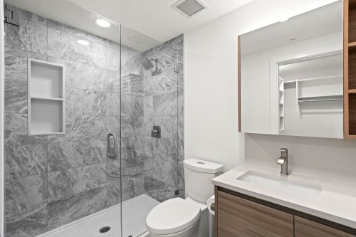 1107-4433 Alaska Street, Burnaby, BC 