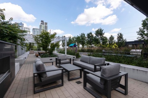 1107-4433 Alaska Street, Burnaby, BC 