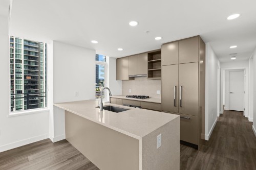 1107-4433 Alaska Street, Burnaby, BC 