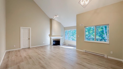 306-7520 Moffatt Road, Richmond, BC 