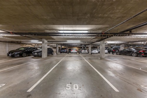 315-4033 May Drive, Richmond, BC 