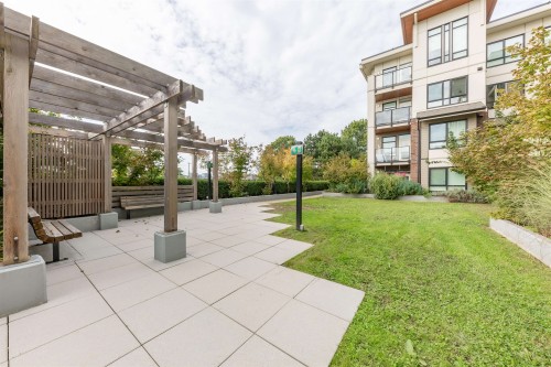 315-4033 May Drive, Richmond, BC 