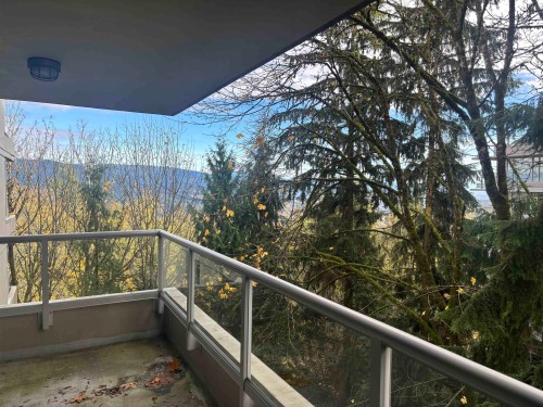 509-9262 University Crescent, Burnaby, BC 