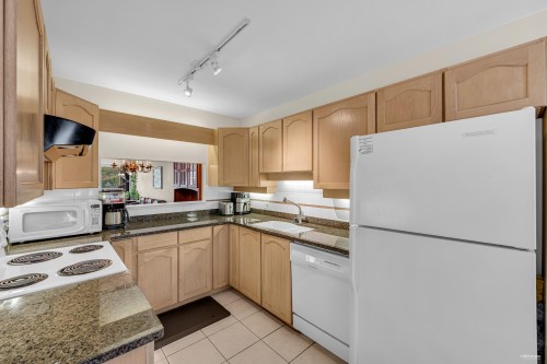 221-7251 Minoru Boulevard, Richmond, BC 