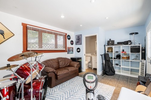 23035 117 Avenue, Maple Ridge, BC 