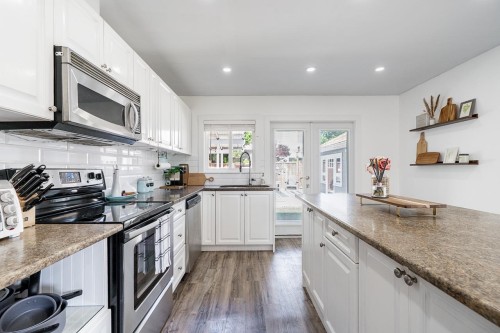 23035 117 Avenue, Maple Ridge, BC 