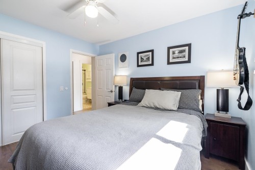 23035 117 Avenue, Maple Ridge, BC 