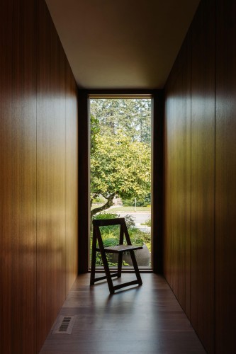 1295 Keith Road W, North Vancouver, BC 