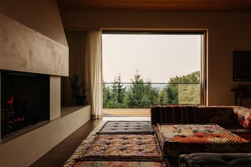 1295 Keith Road W, North Vancouver, BC 