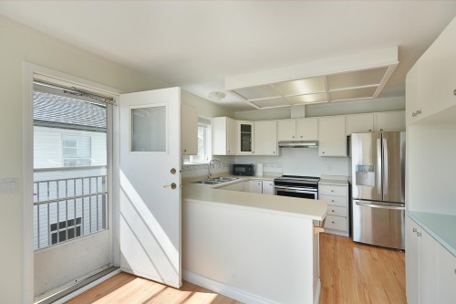 808 Bayview Heights Road, Gibsons, BC 