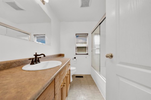 11394 240 Street, Maple Ridge, BC 