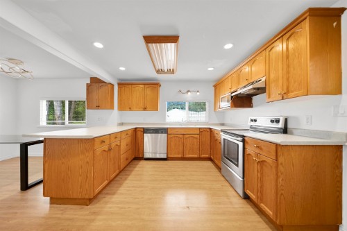 11394 240 Street, Maple Ridge, BC 