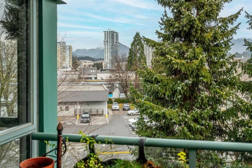 P02-223 Mountain Highway, North Vancouver, BC 