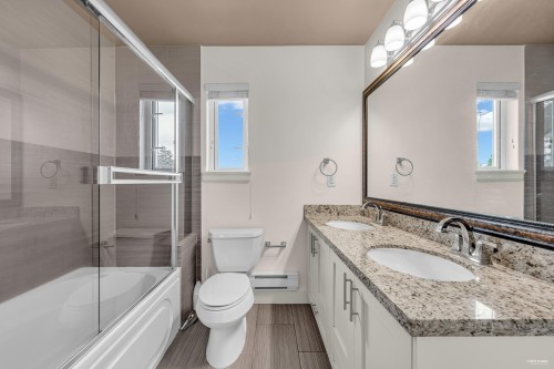 1-4766 55B Street, Delta, BC 