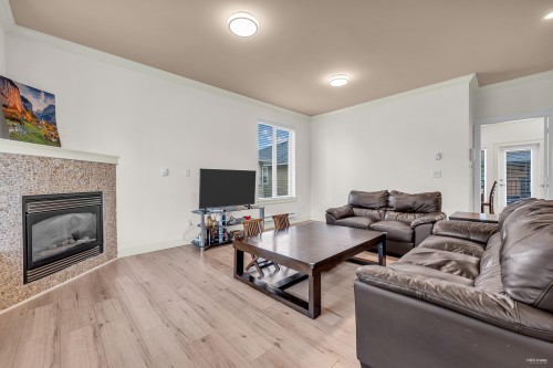 1-4766 55B Street, Delta, BC 